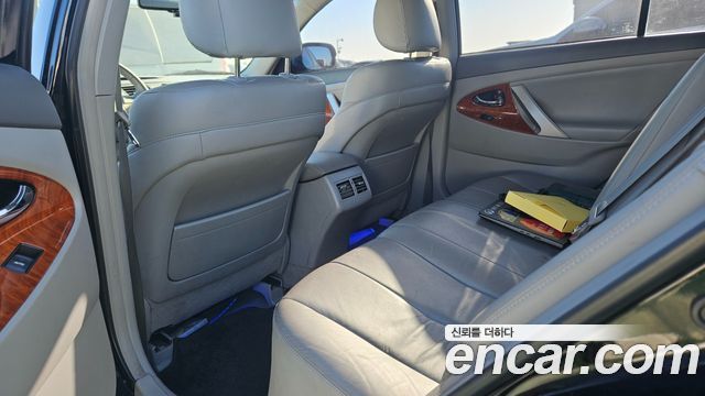 Toyota Camry 2011 — photo 12