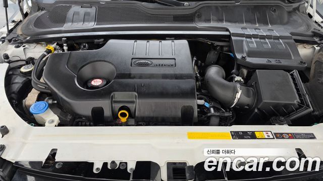 Land Rover Range Rover Evoque 2018 — photo 6