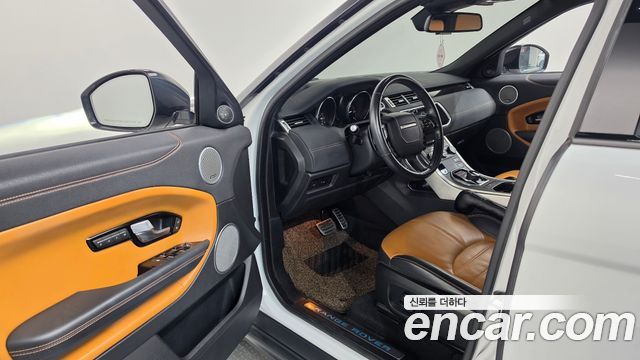 Land Rover Range Rover Evoque 2018 — photo 13