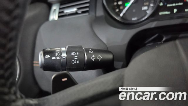 Land Rover Range Rover Evoque 2018 — photo 21