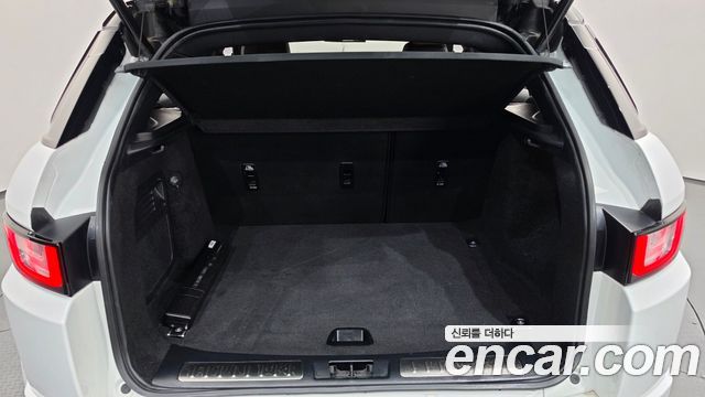 Land Rover Range Rover Evoque 2018 — photo 26