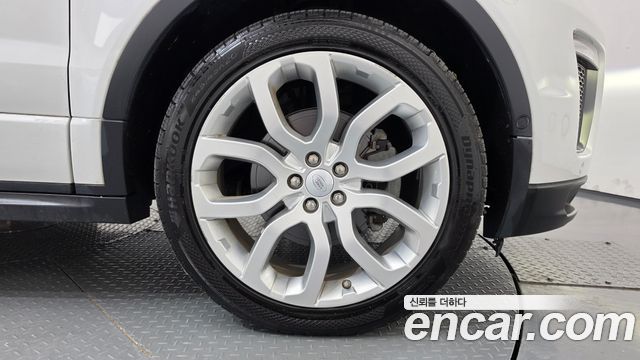 Land Rover Range Rover Evoque 2018 — photo 7