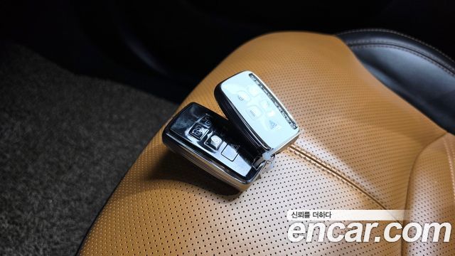 Land Rover Range Rover Evoque 2018 — photo 27