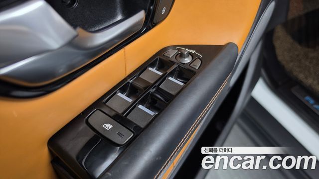 Land Rover Range Rover Evoque 2018 — photo 29