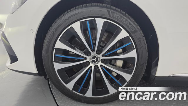 Mercedes-Benz EQE 2023 — photo 5