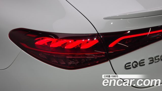 Mercedes-Benz EQE 2023 — photo 9