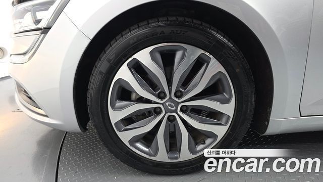 Renault Korea SM6 2016 — photo 5