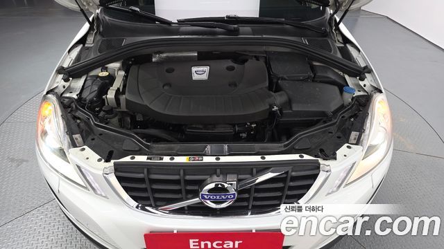 Volvo XC60 2013 — photo 6
