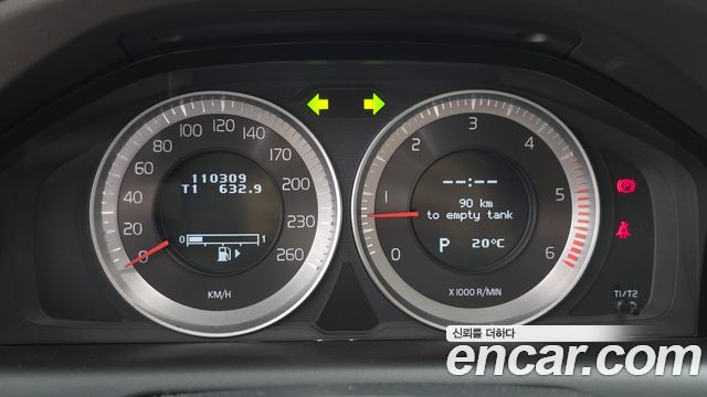 Volvo XC60 2013 — photo 11