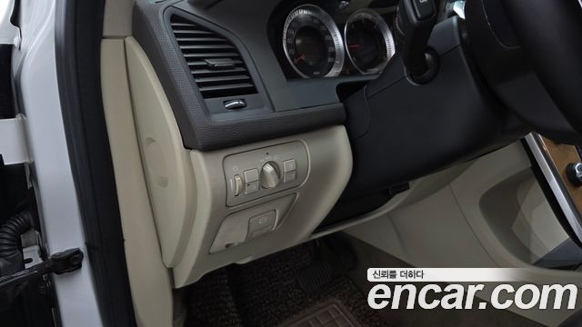 Volvo XC60 2013 — photo 19