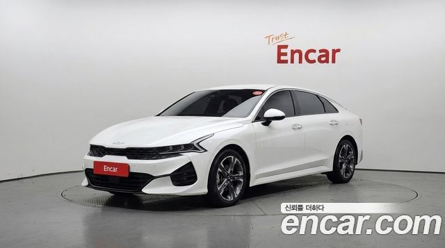Kia K5 2023 — photo 1