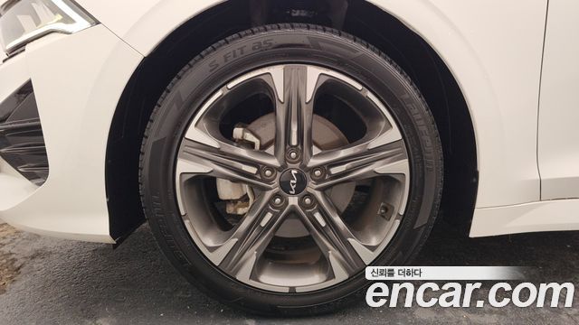 Kia K5 2023 — photo 5