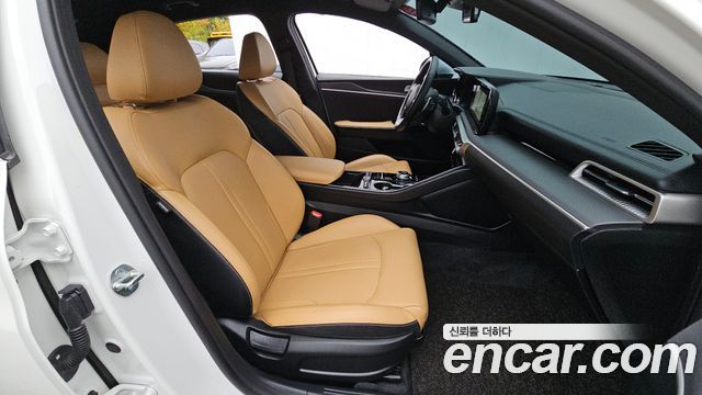 Kia K5 2023 — photo 11