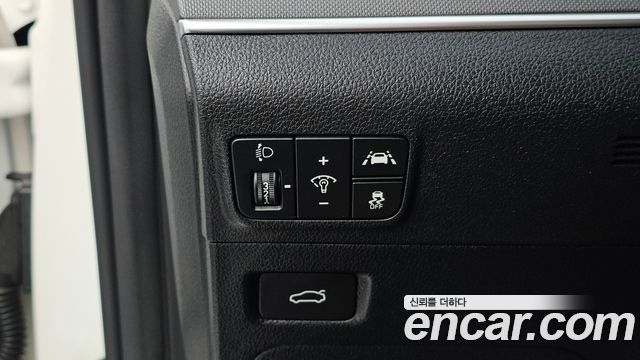Kia K5 2023 — photo 18