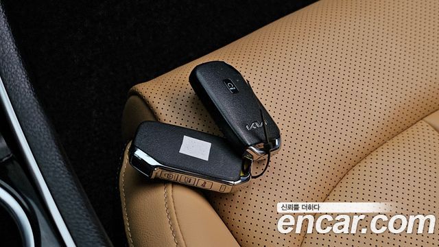 Kia K5 2023 — photo 19