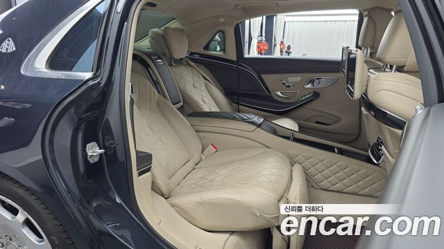 Mercedes-Benz S-Class 2015 — photo 12