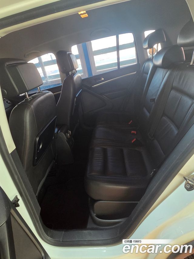 Volkswagen Tiguan 2016 — photo 10