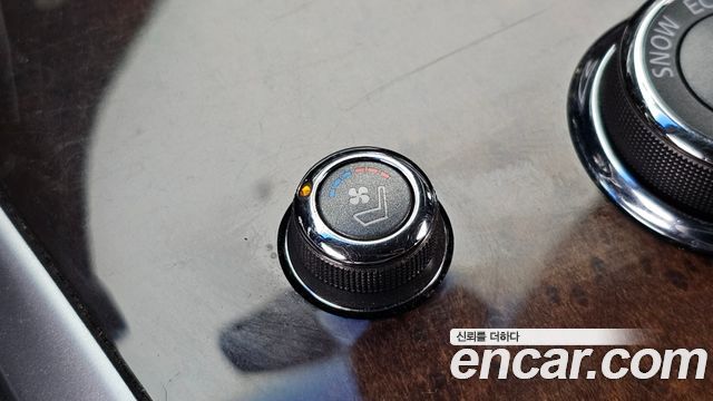 Infiniti JX 2013 — photo 18