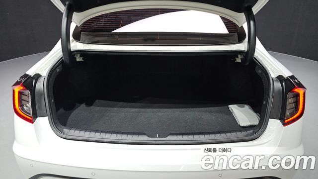 Hyundai Sonata 2023 — photo 21