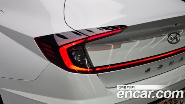Hyundai Sonata 2023 — photo 9