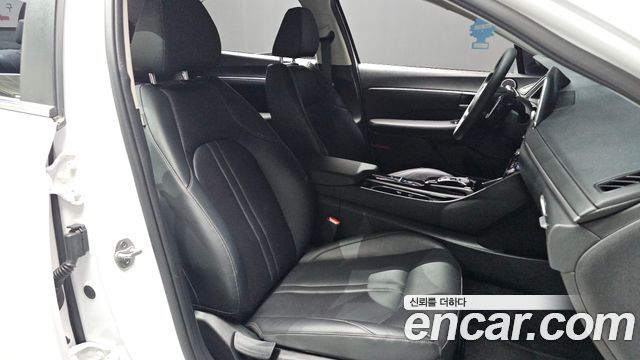 Hyundai Sonata 2023 — photo 16