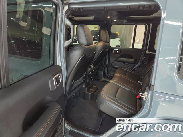 Jeep Wrangler 2026 — photo 8
