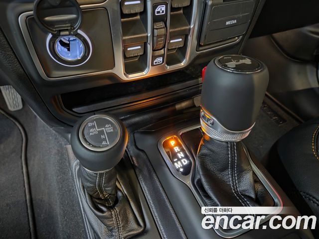Jeep Wrangler 2026 — photo 11