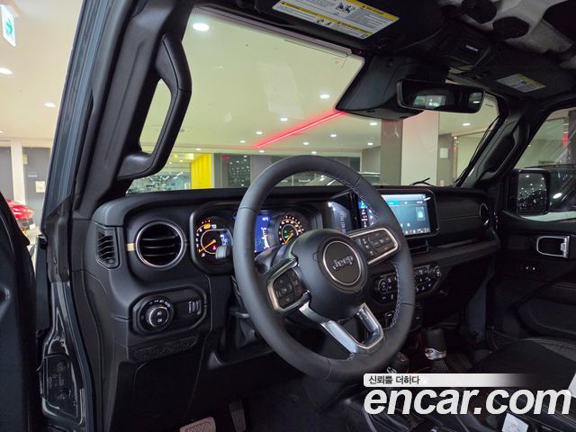 Jeep Wrangler 2026 — photo 12