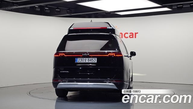 Kia Canival 2022 — photo 4