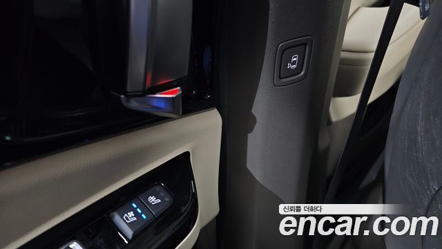 Kia Canival 2022 — photo 18