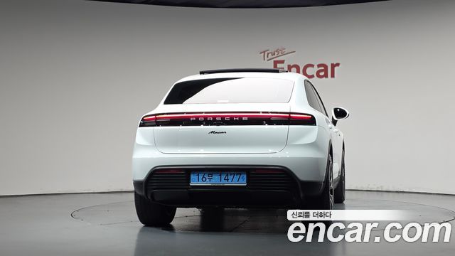 Porsche Macan 2025 — photo 4