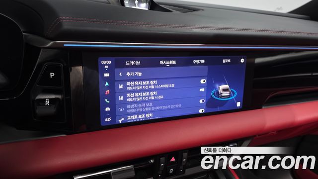 Porsche Macan 2025 — photo 21