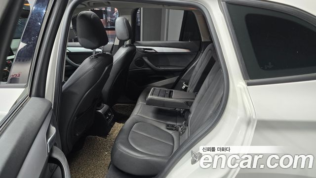 BMW X1 2016 — photo 12