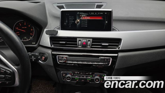 BMW X1 2016 — photo 14