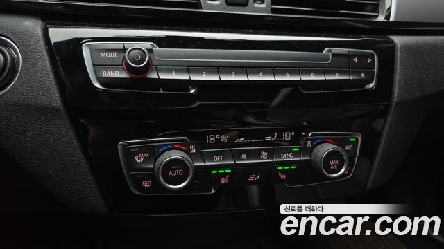 BMW X1 2016 — photo 17
