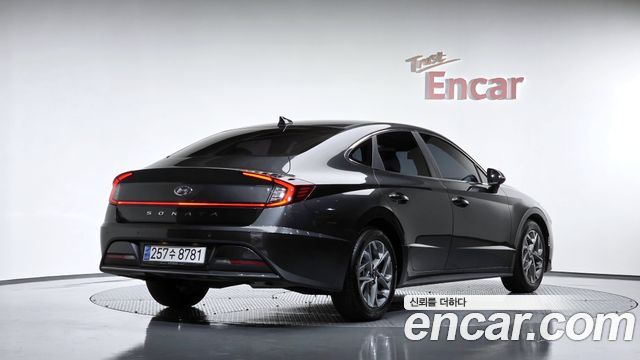 Hyundai Sonata 2021 — photo 2