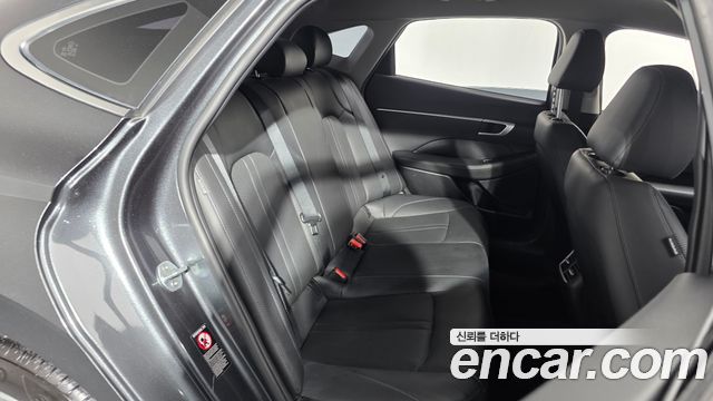 Hyundai Sonata 2021 — photo 17