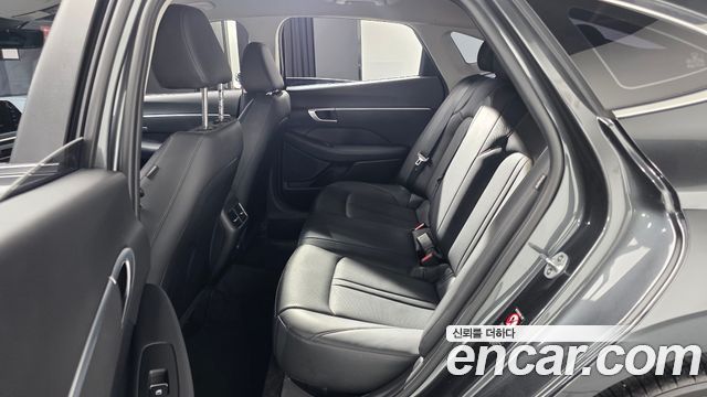 Hyundai Sonata 2021 — photo 18