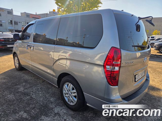 Hyundai Starex 2019 — photo 2
