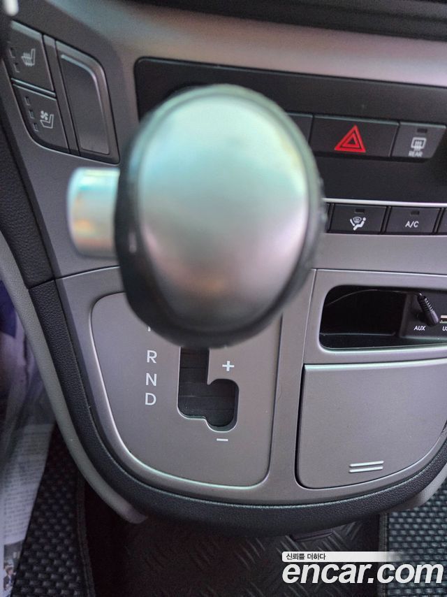 Hyundai Starex 2019 — photo 9
