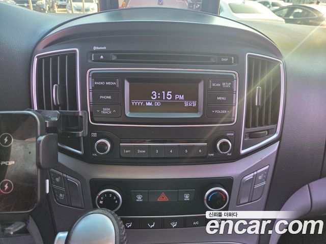 Hyundai Starex 2019 — photo 11