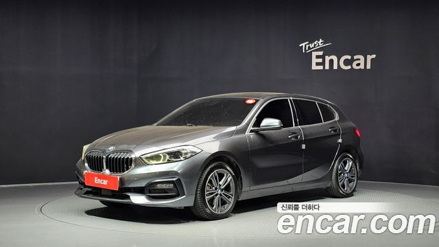 BMW 1-Series 2020 — photo 1