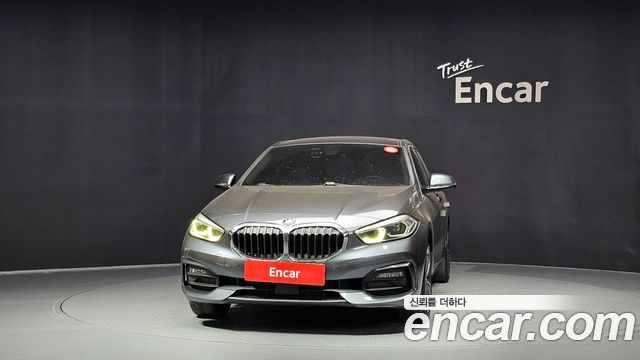 BMW 1-Series 2020 — photo 3