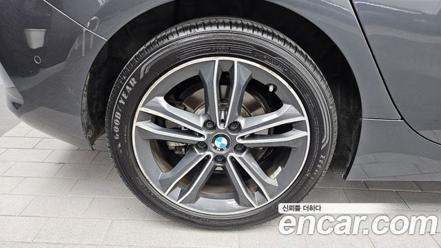 BMW 1-Series 2020 — photo 5