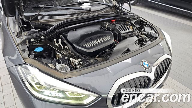 BMW 1-Series 2020 — photo 6