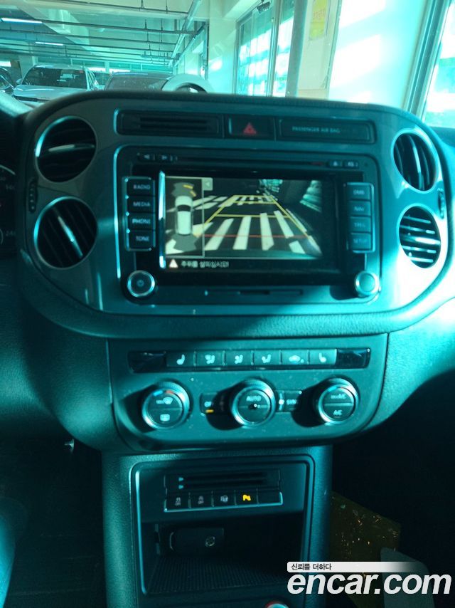 Volkswagen Tiguan 2016 — photo 13