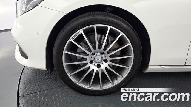 Mercedes-Benz E-Class 2017 — photo 5