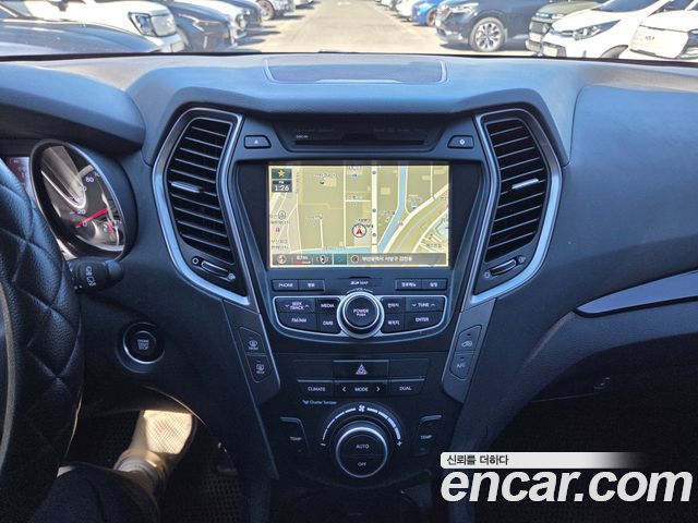 Hyundai Santafe 2015 — photo 9