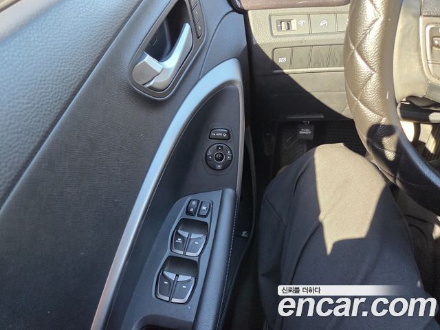 Hyundai Santafe 2015 — photo 11