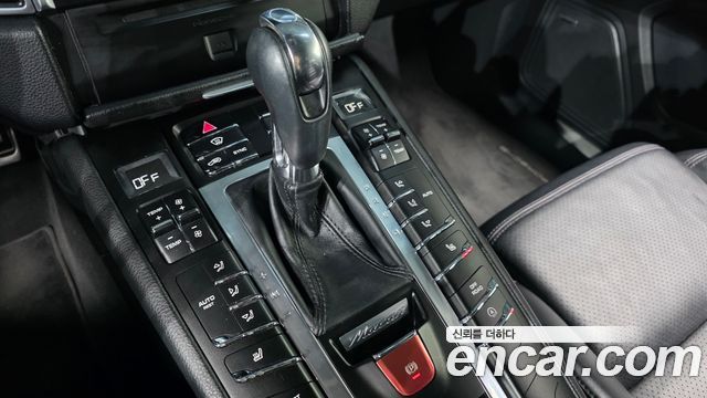 Porsche Macan 2014 — photo 12